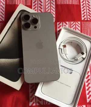 Apple iPhone 15 Pro Max 512 GB Silver