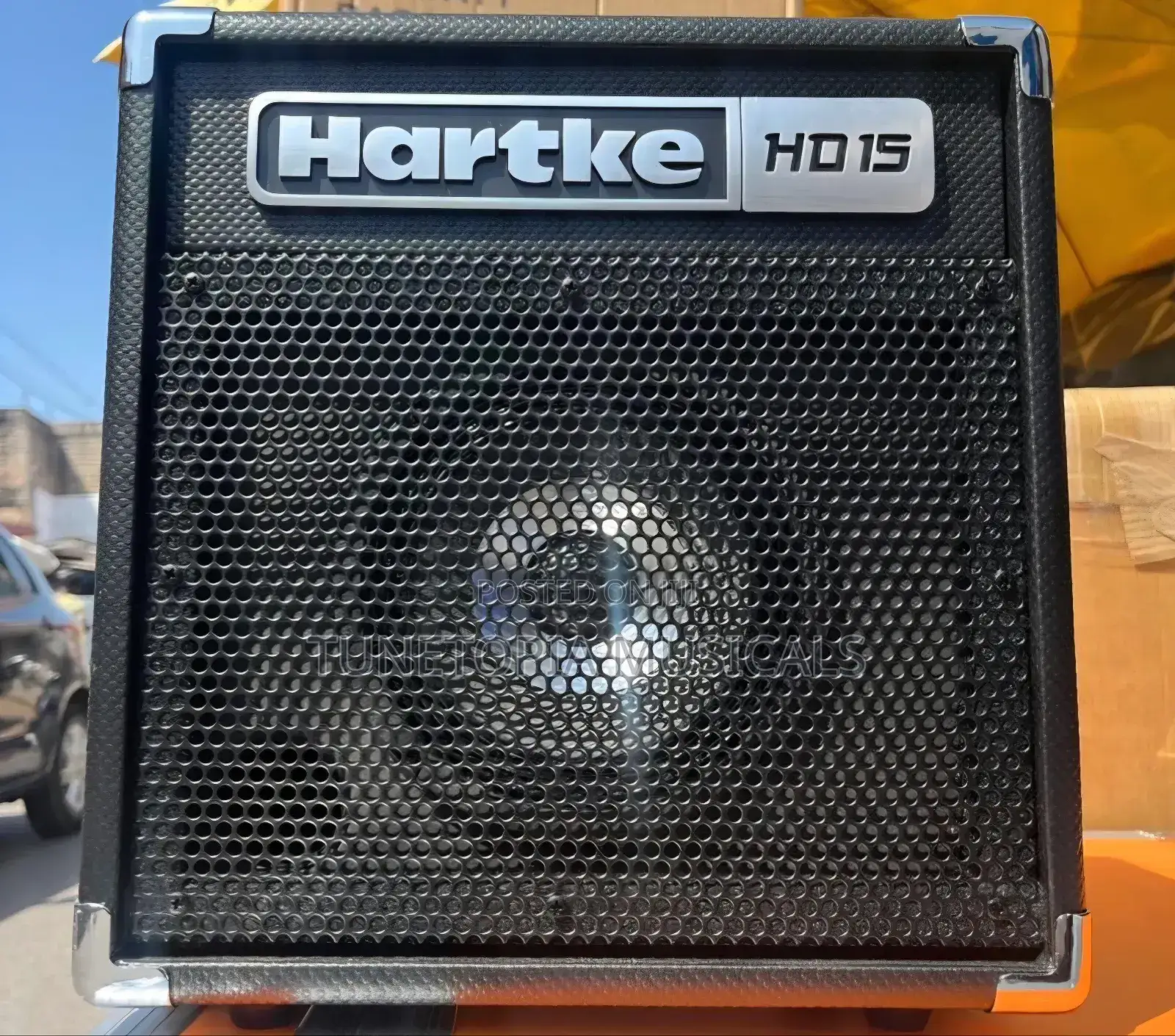 Hartke Hd15 Bass Combo Amplifier.