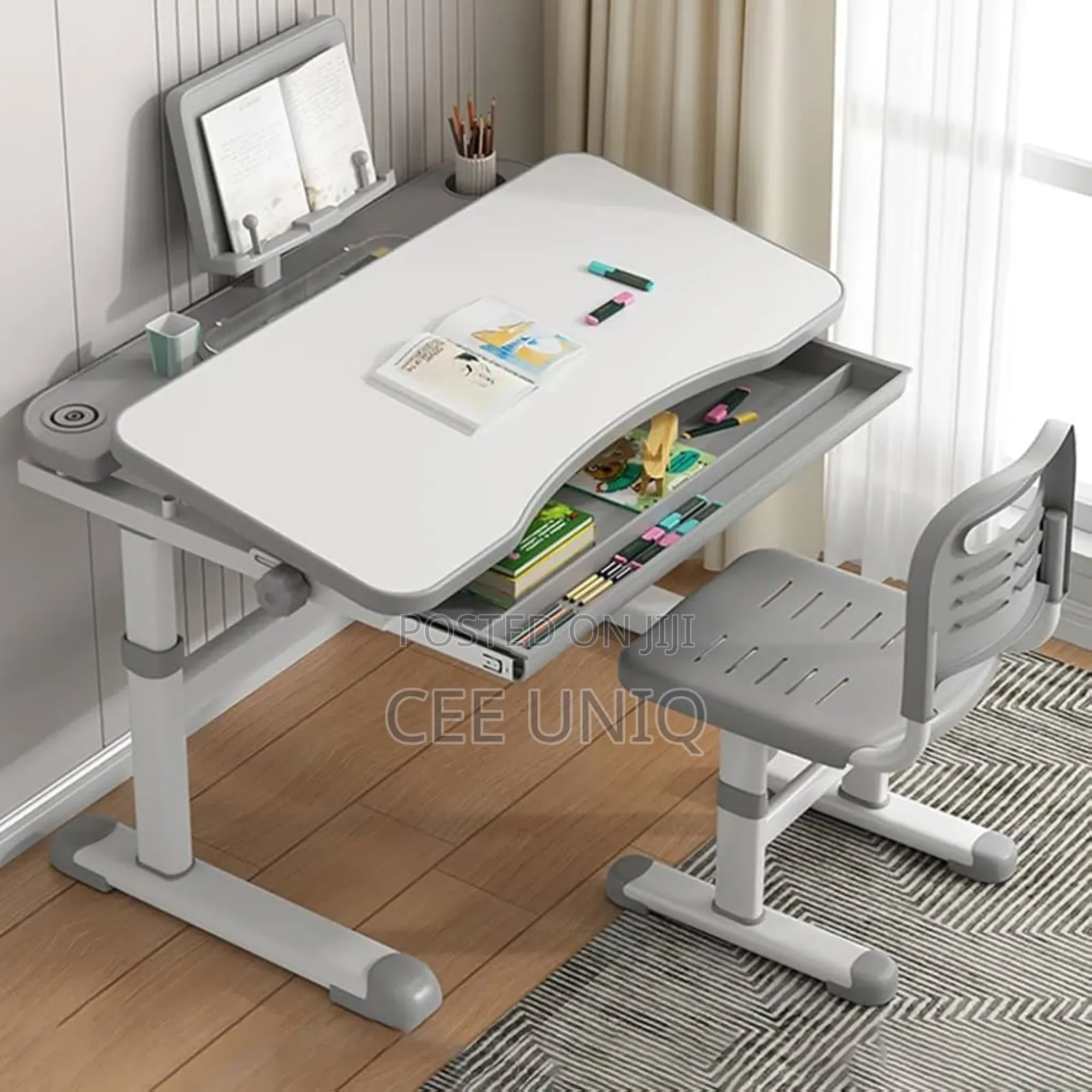 Adjustable Kids Desks and Chair