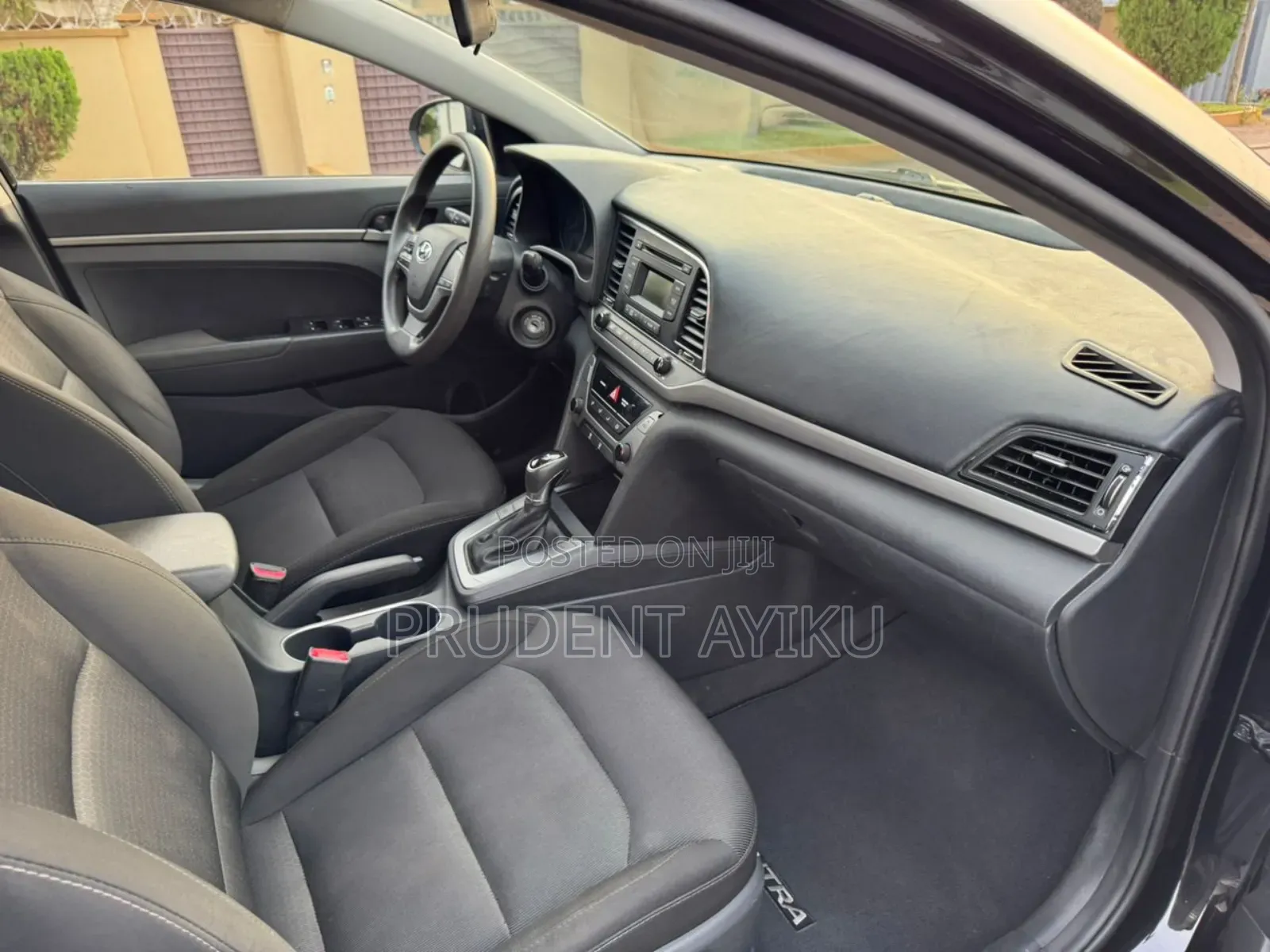 Hyundai Elantra Value Edition Sedan FWD (2.0L 4cyl 6A) 2017 Black