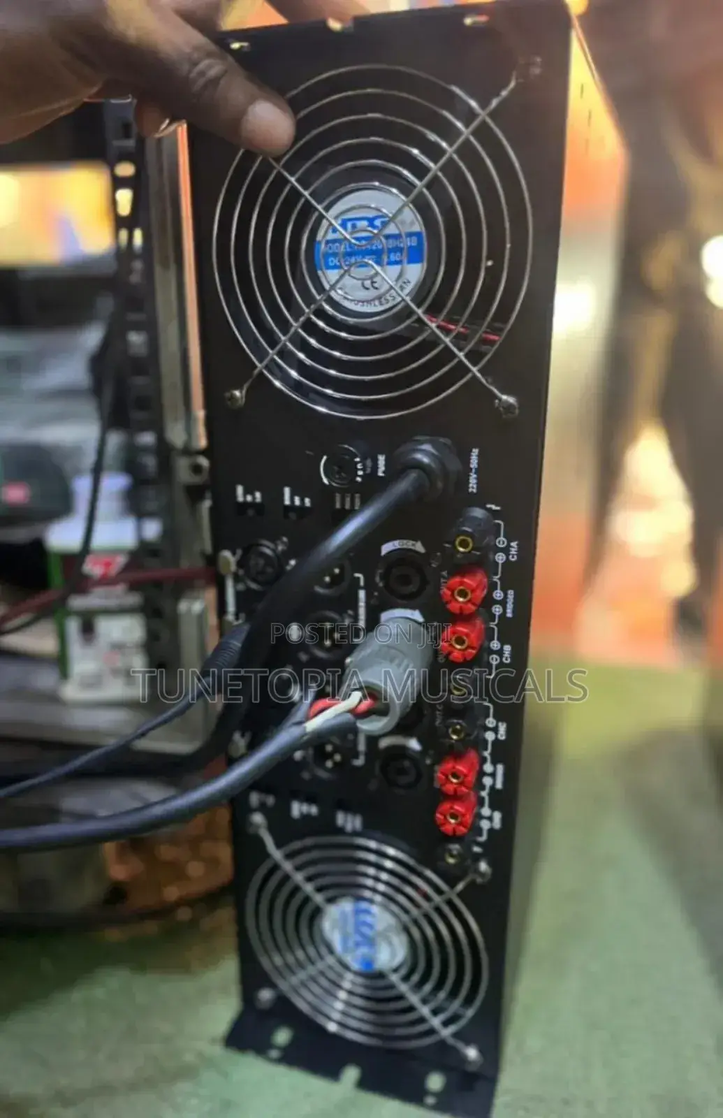 Martin Audio Mx18000w 4-Channel Power Amplifier.