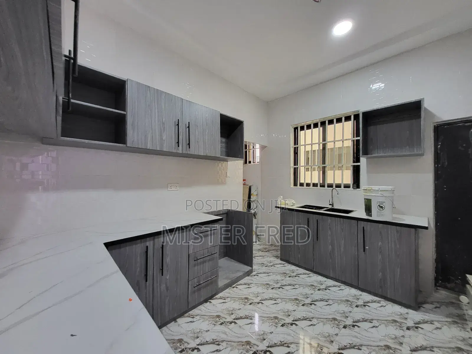 3bdrm House in Kasoa Cp for sale