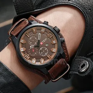Curren 8225 Quarze Watch