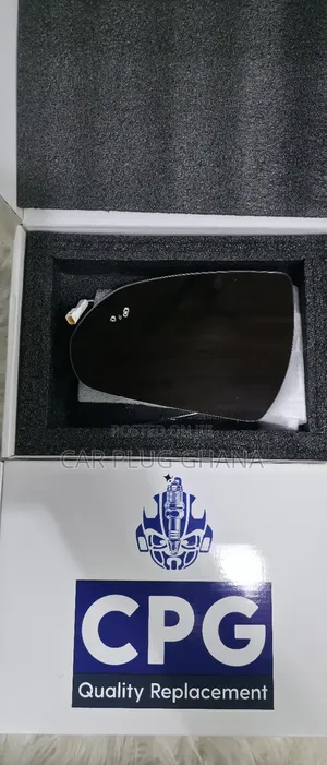 Hyundai Elantra 2015-2020 Side Mirror Glass With Sensor