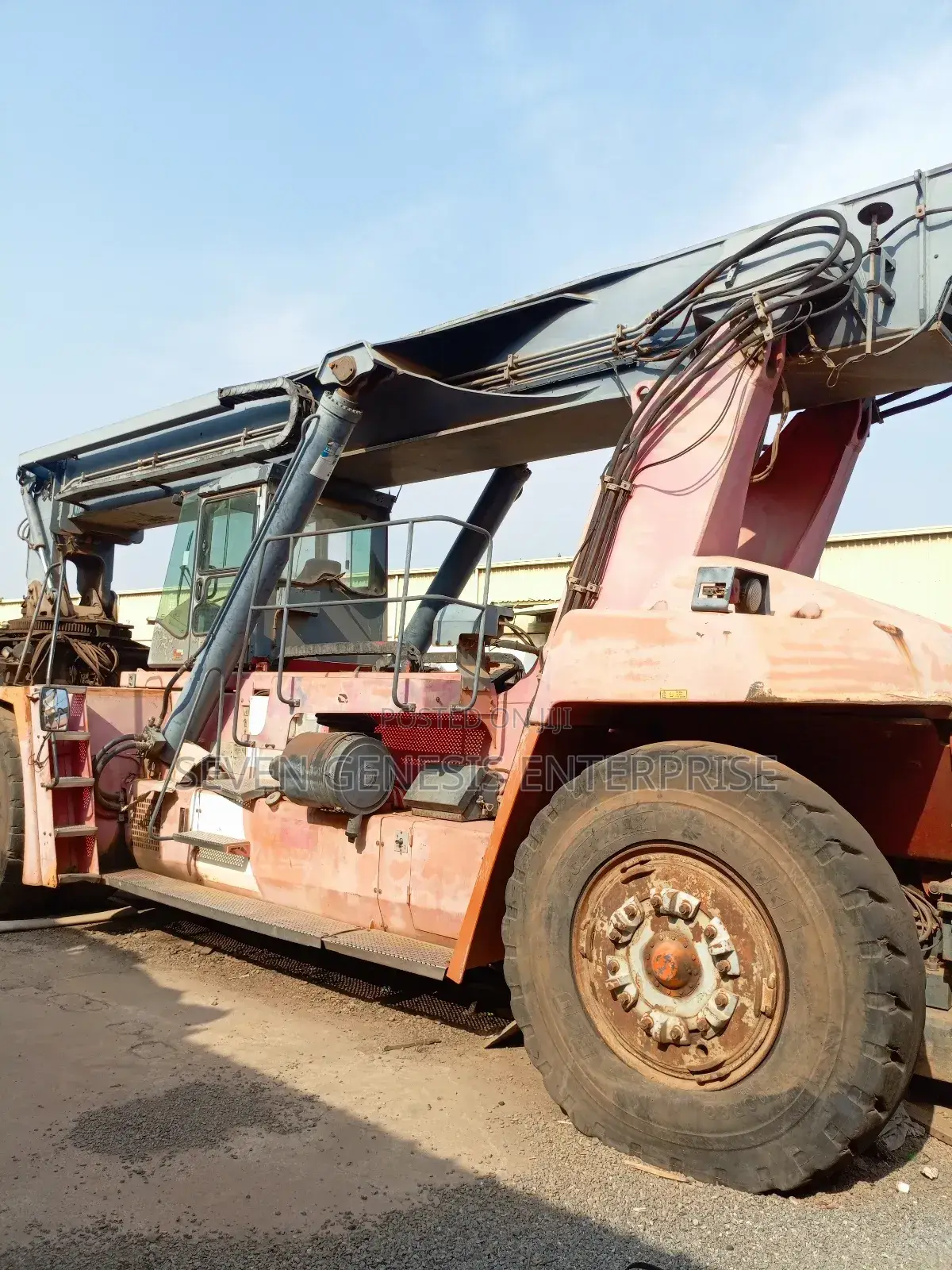 Reachstacker Forklift 45 Tons for Sale