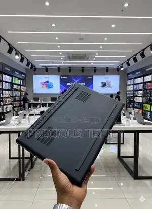 Laptop Razer Blade Advanced 16GB Intel Core I9 SSD 512GB