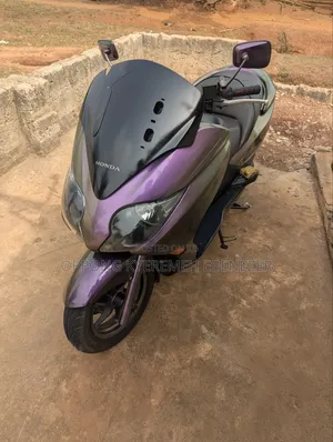Honda Forza 2010