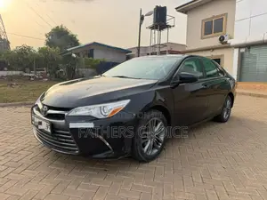 Toyota Camry SE w/Special Edition Pkg (2.5L 4cyl 6A) 2016 Black