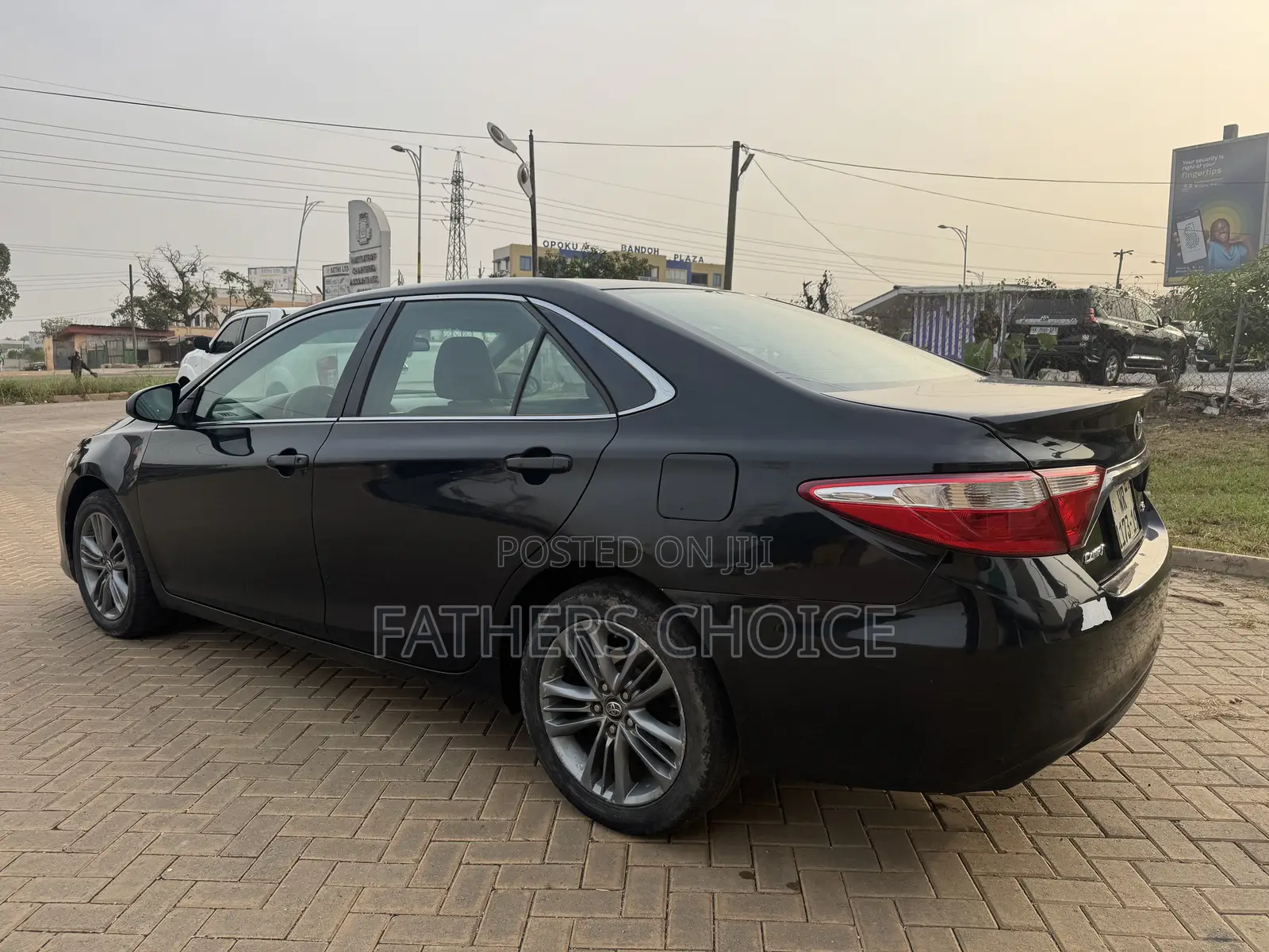 Toyota Camry SE w/Special Edition Pkg (2.5L 4cyl 6A) 2016 Black