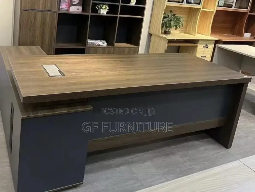 L-Shaped Executive Desk 2.0 M