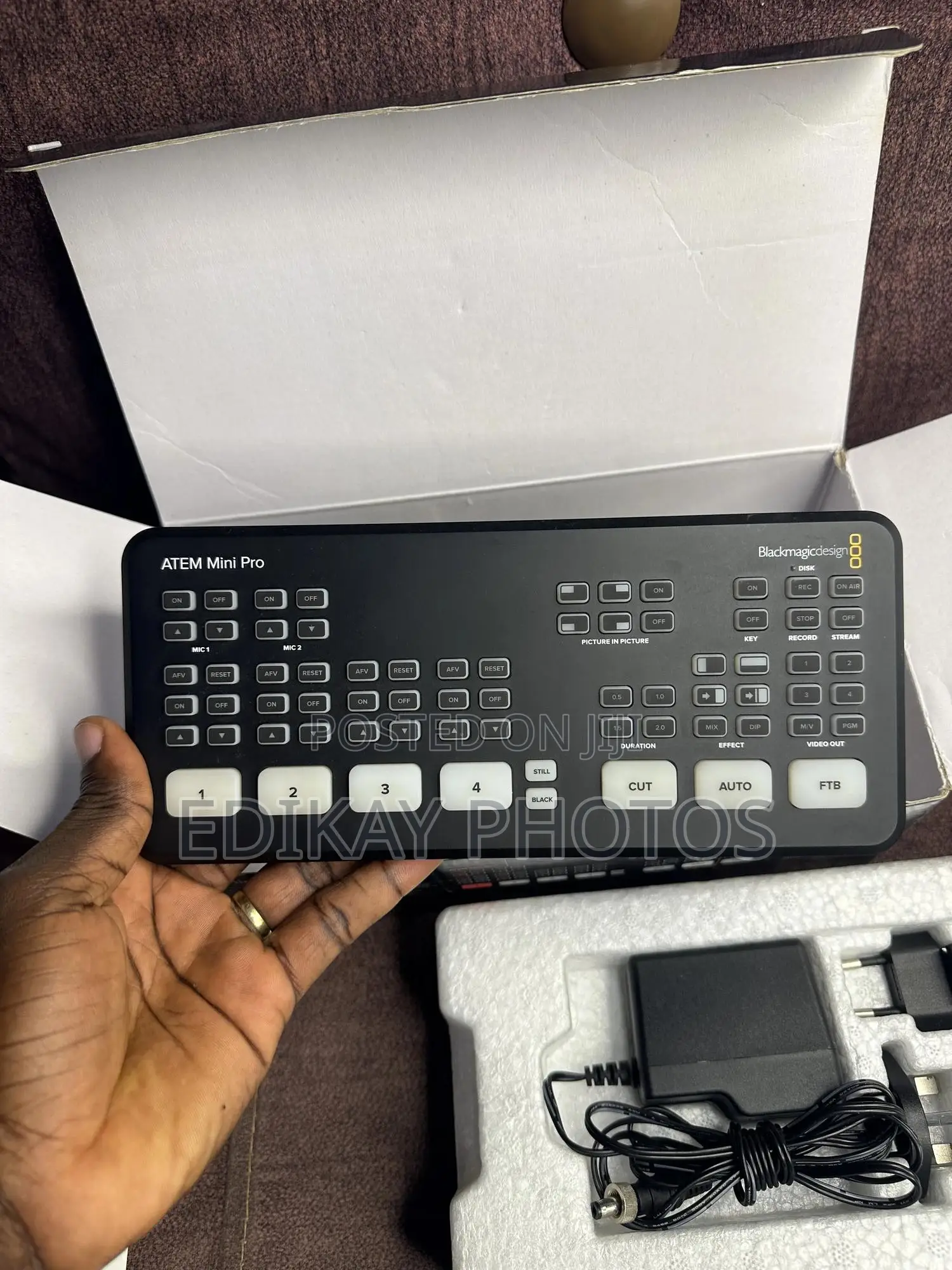 Atem Mini Pro And 6d Mark 2 With 50mm Lens