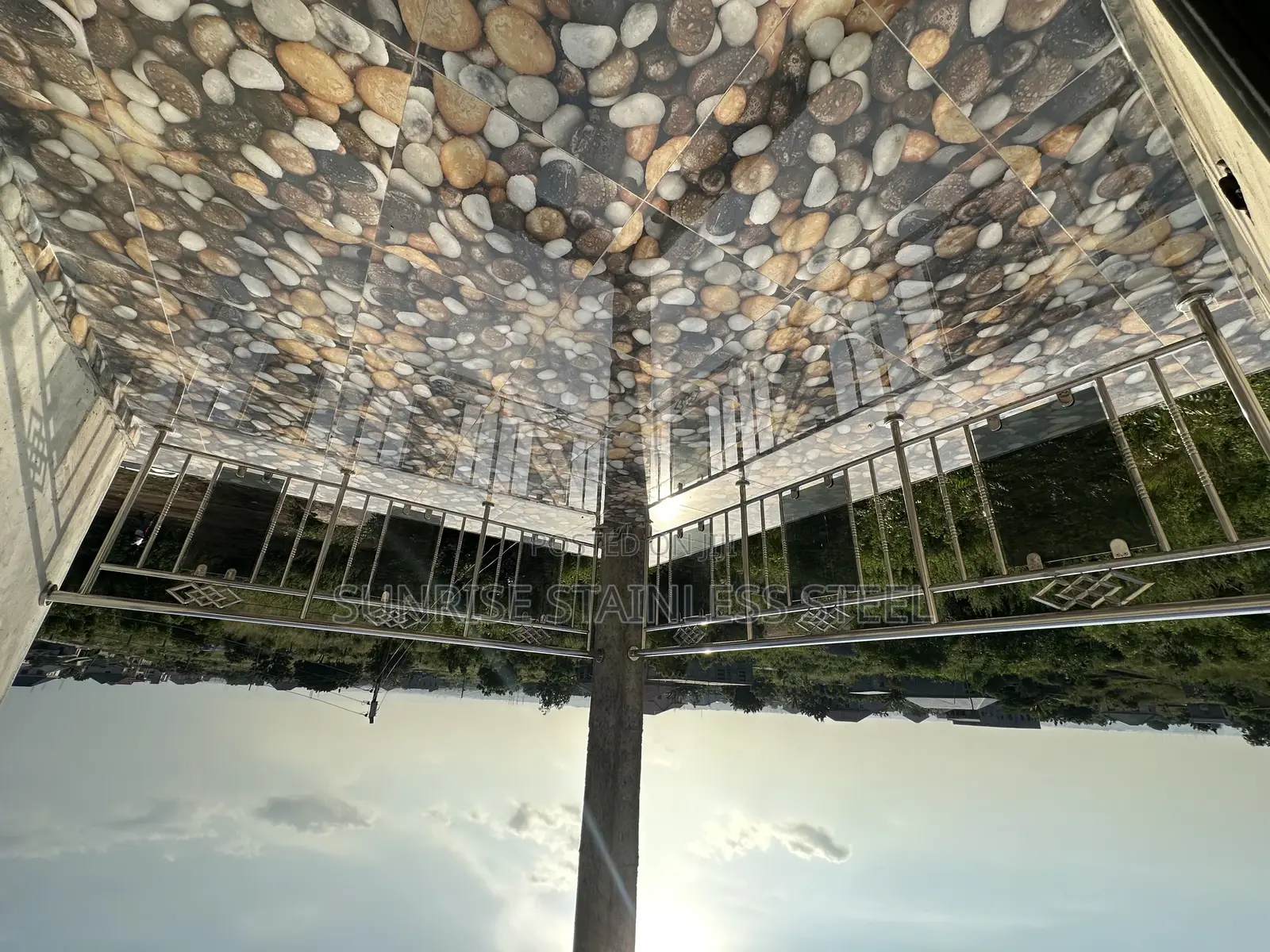 Sunrise Stainless Dark Glass Design
