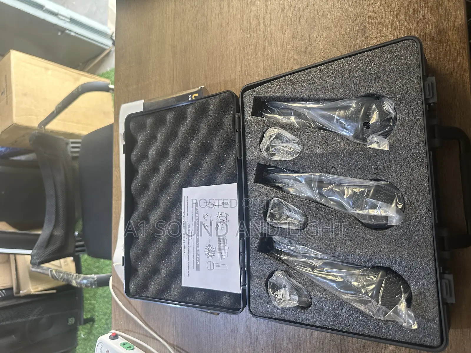 Behringer Ultravoice Xm1800s Microphone