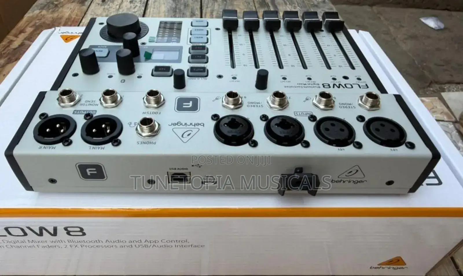 Behringer Flow 8 8-input Digital Mixer.