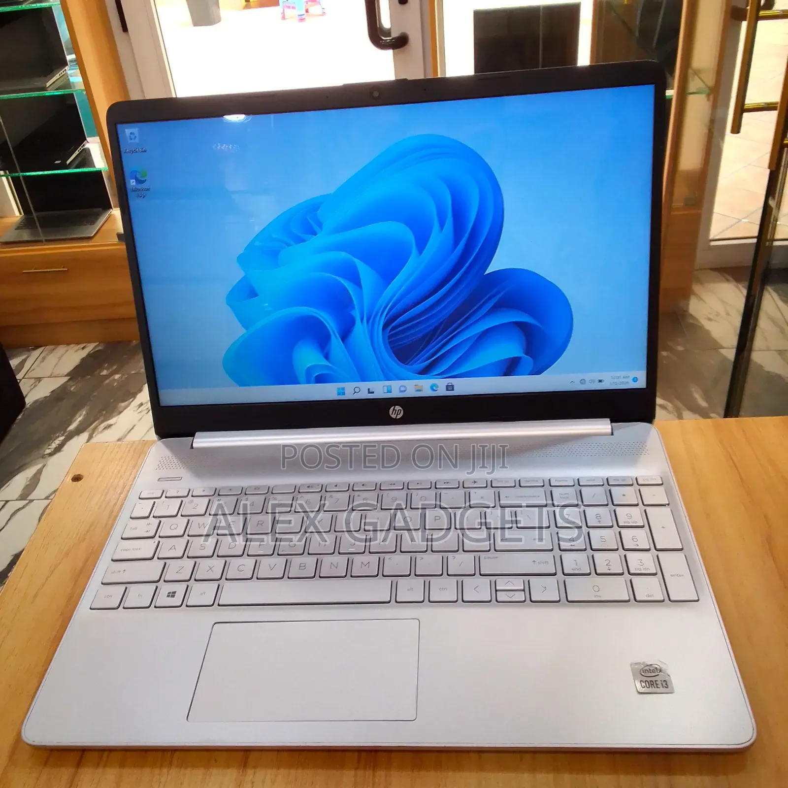 Laptop HP Pavilion Gaming Laptop 15-Dk2xxx 8GB Intel Core I3 SSD 256GB