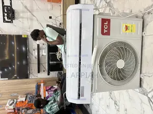 Classic TCL 2.5hp Split Type Dual Inverter Air Conditioner.