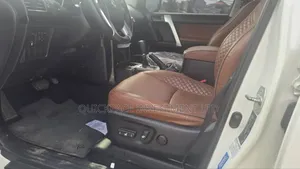 Toyota Land Cruiser Prado 2.7 2017 White
