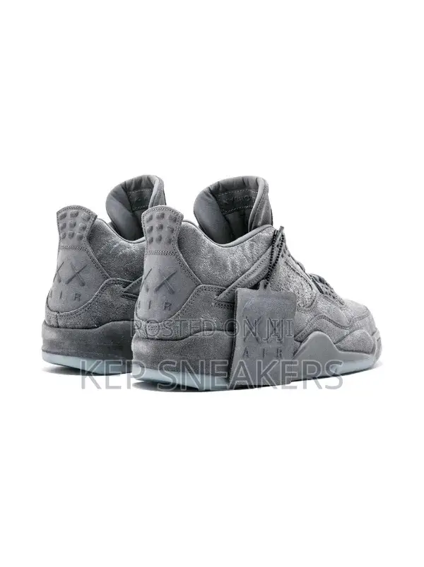 Air Jordan 4 Retro “Suede Kaws Cool Grey”
