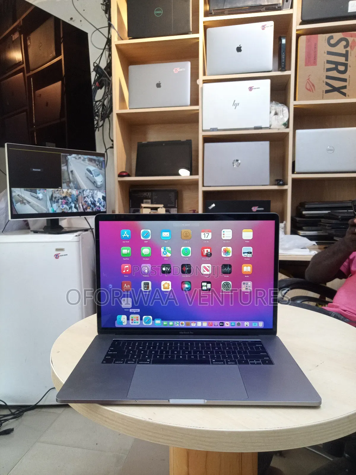 Laptop Apple MacBook Pro 2018 16GB Intel Core i7 SSD 512GB