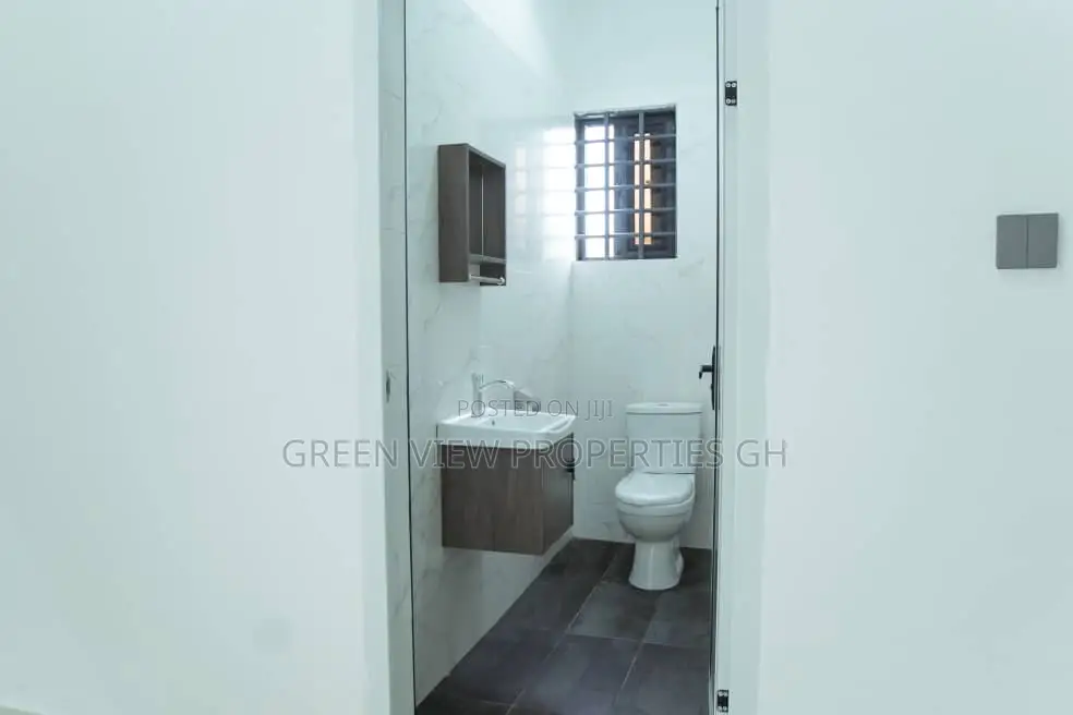 3bdrm House in Oyarifa for sale