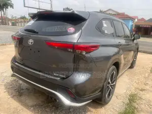 Toyota Highlander XSE AWD 2023 Black