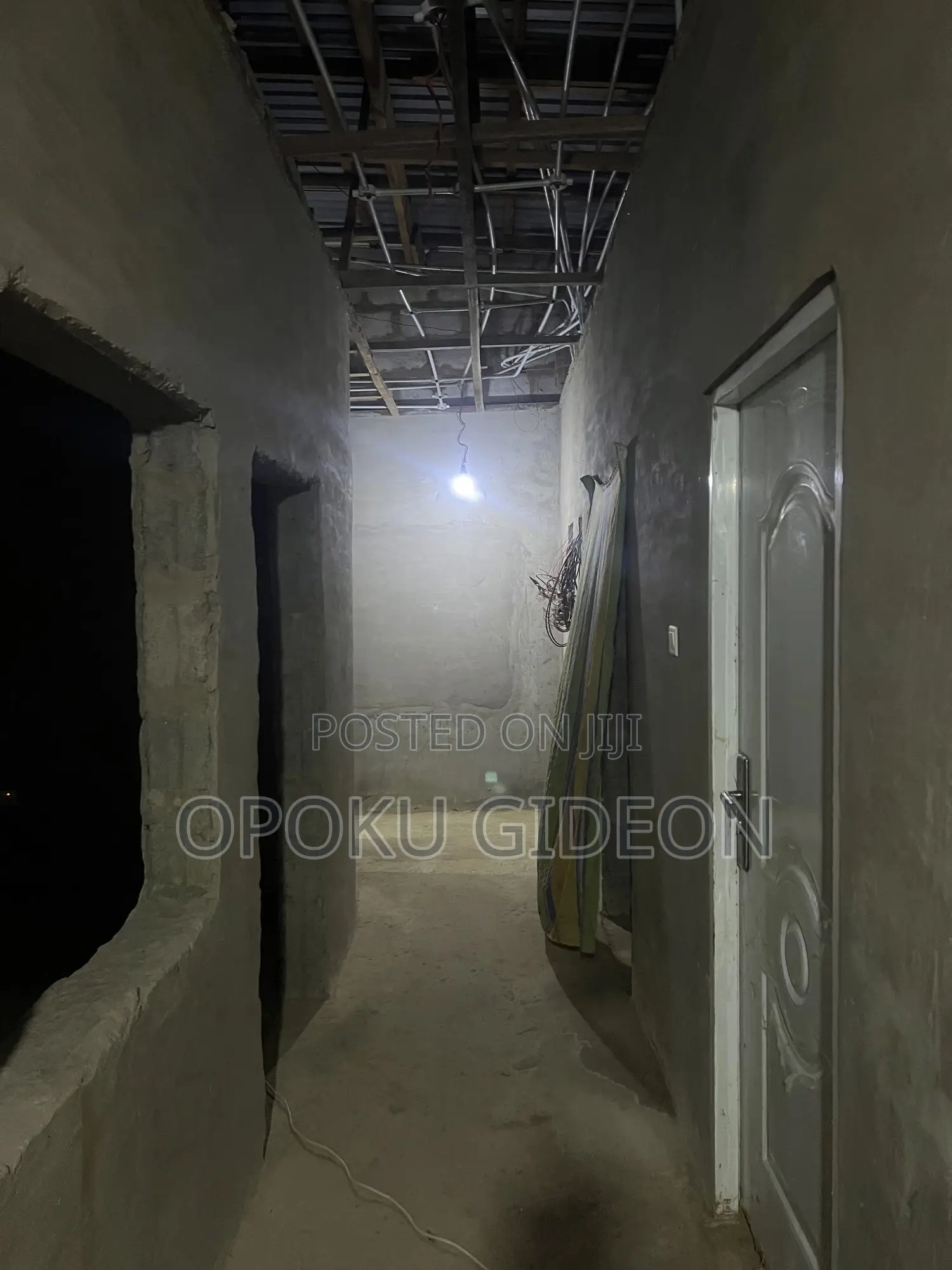 5bdrm House in Nsakina, Ablekuma for sale