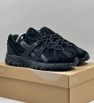 Asics Black Sneaker