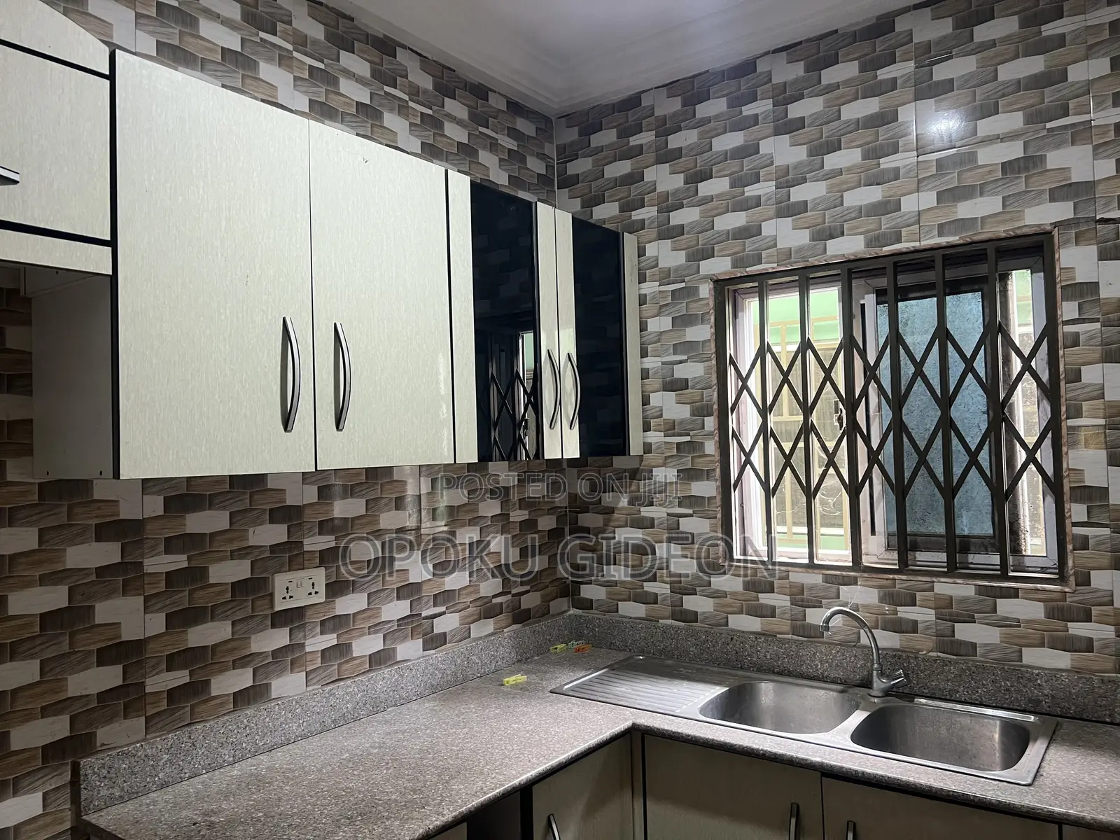 1bdrm Apartment in Ablekuma, Manhean for rent