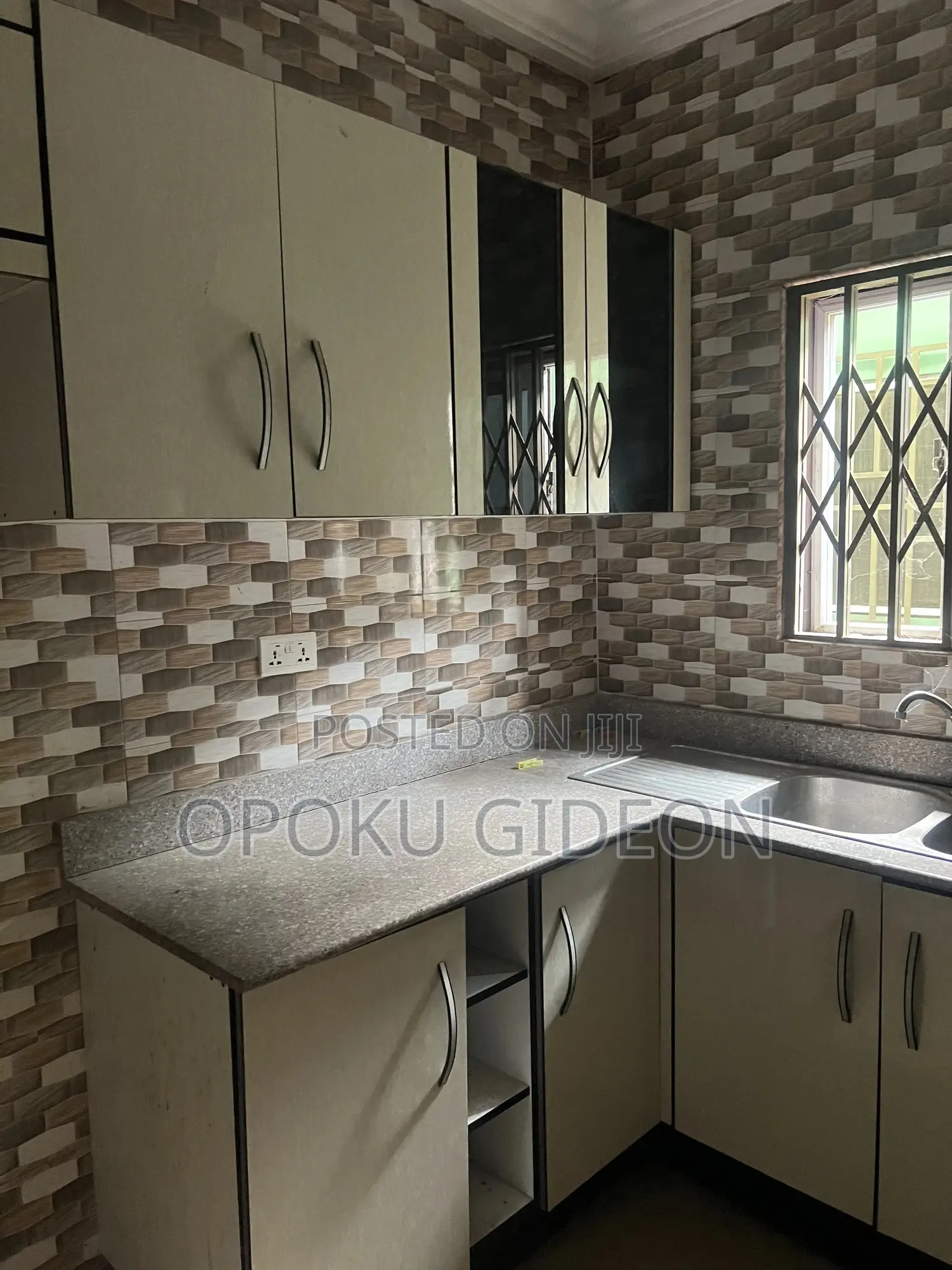 1bdrm Apartment in Ablekuma, Manhean for rent