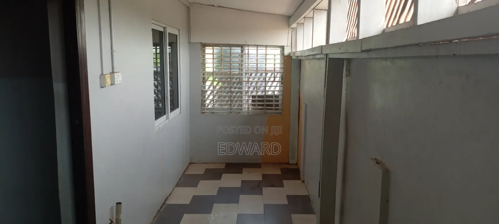 2bdrm House in Greenfields Estate, Amrahia for sale