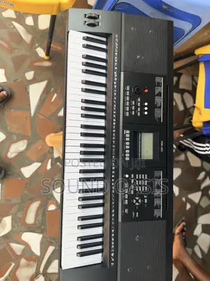 PSR- 493 Electronic Keyboard(61 Keys)