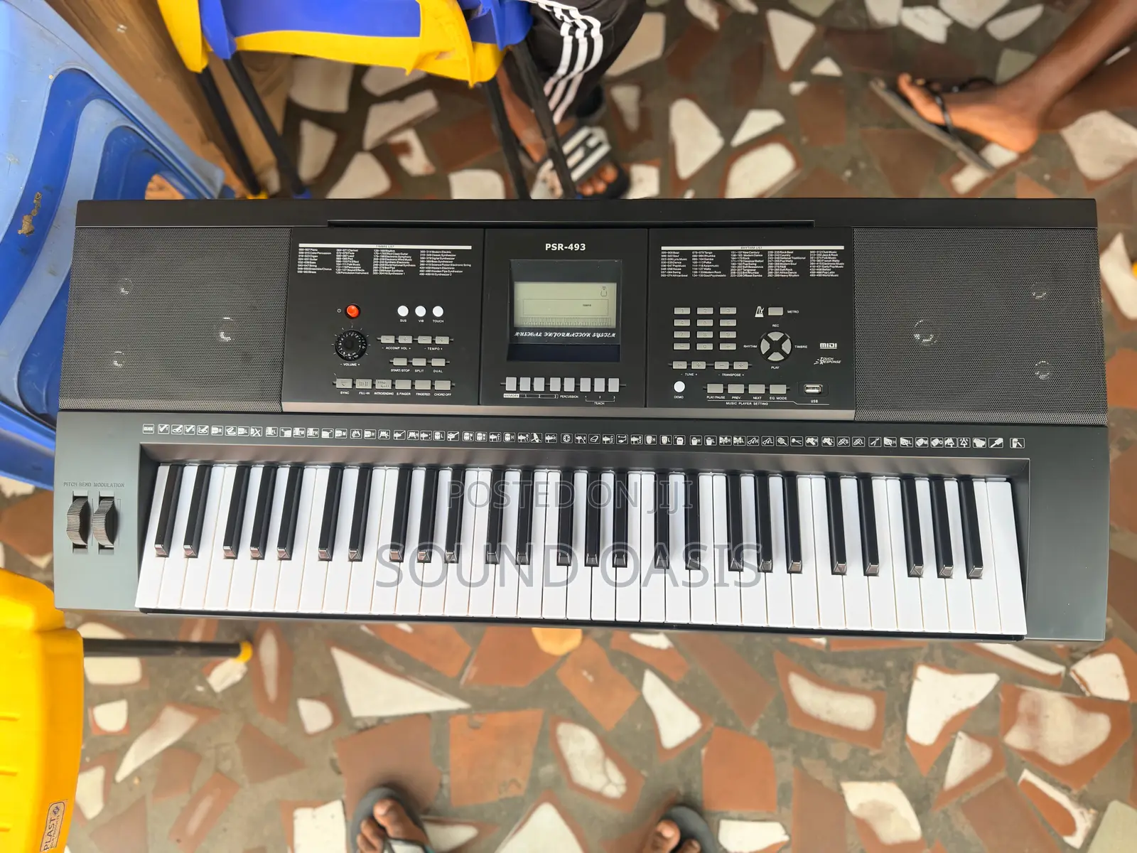 PSR- 493 Electronic Keyboard(61 Keys)