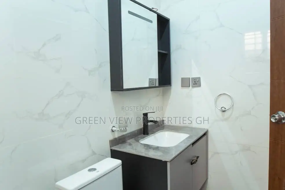 3bdrm House in Oyarifa for sale