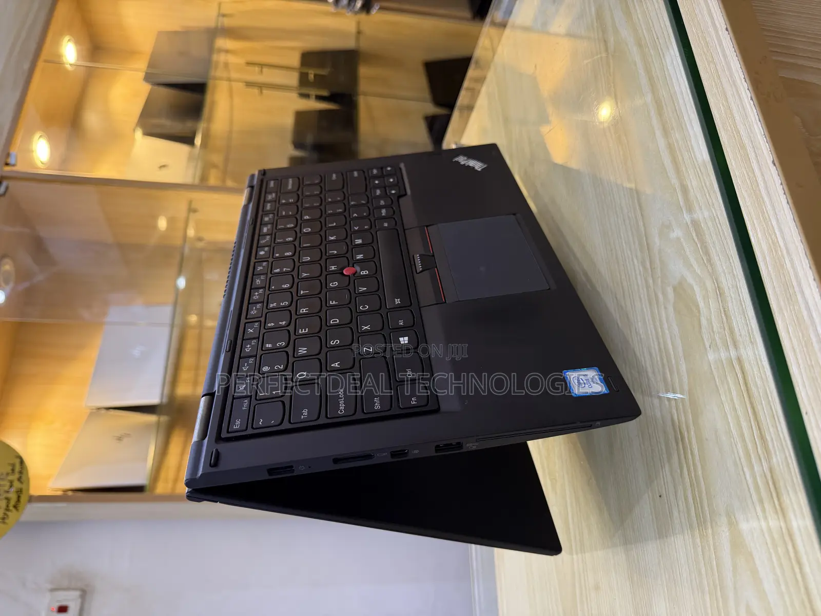 New Laptop Lenovo Yoga 260 8GB Intel Core i5 SSD 256GB