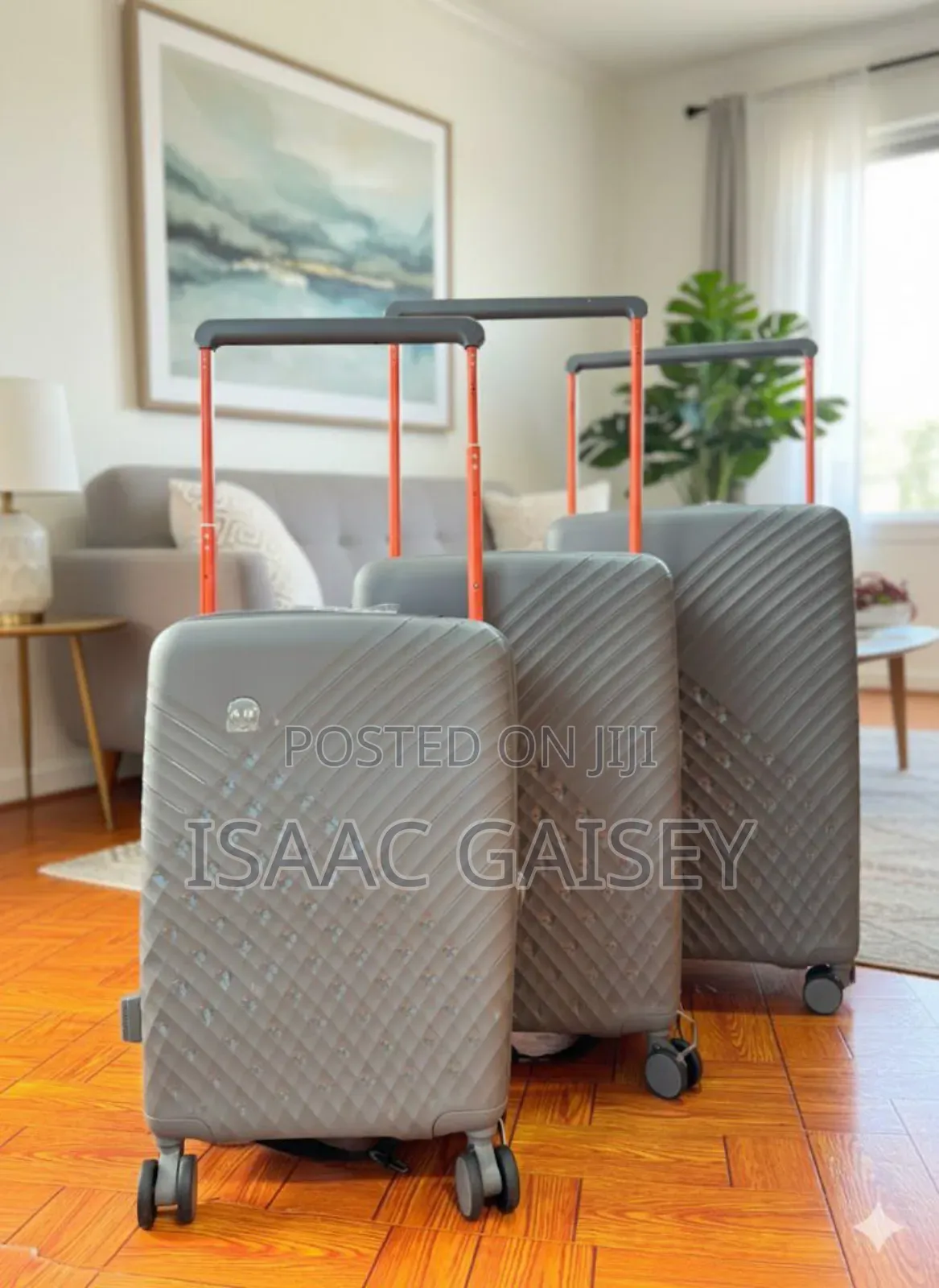 Three Set High Quality Anticrake Luxury Luggages In Different Colors