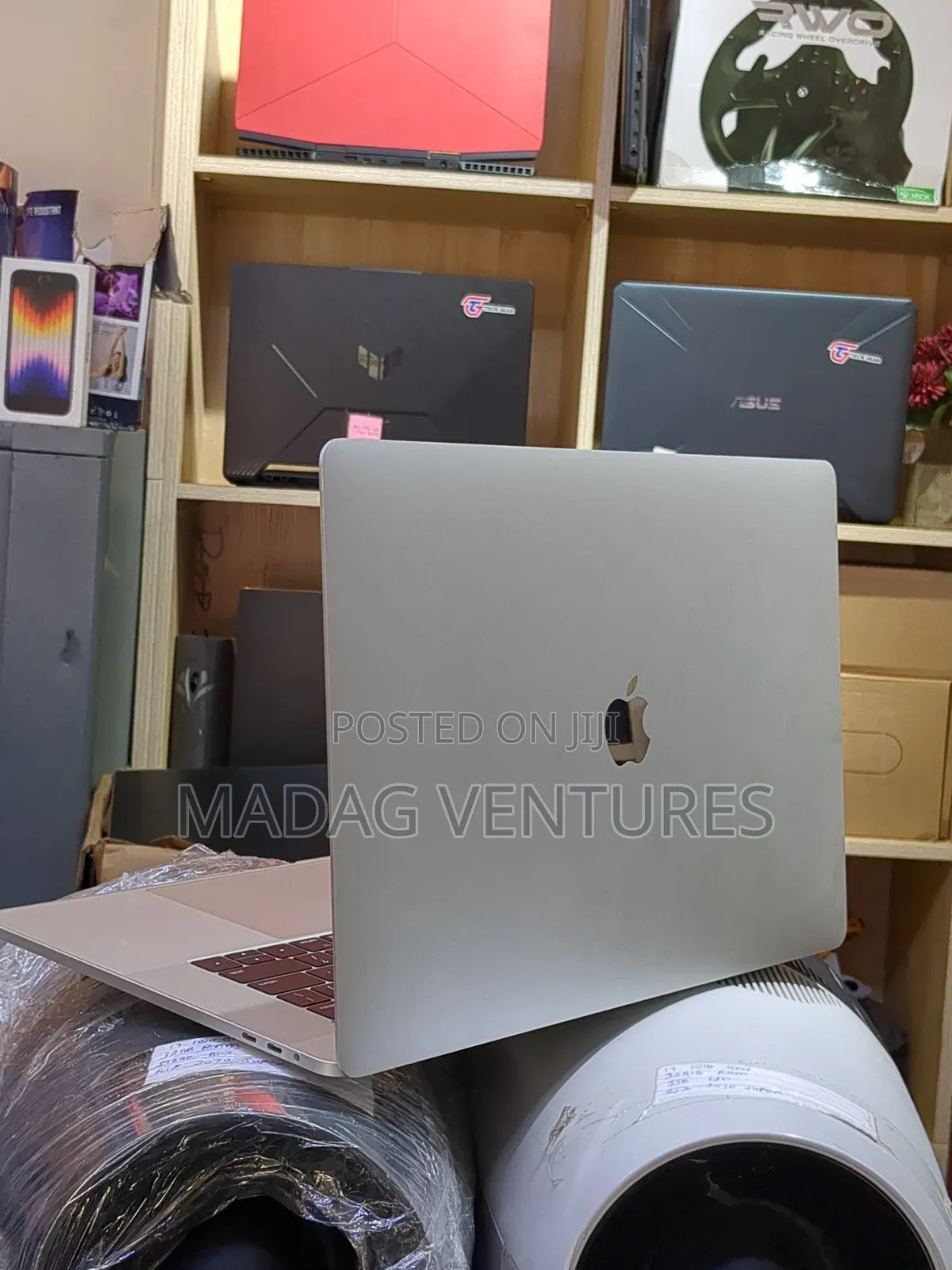 Laptop Apple MacBook Pro 2017 16GB Intel Core I7 SSD 512GB