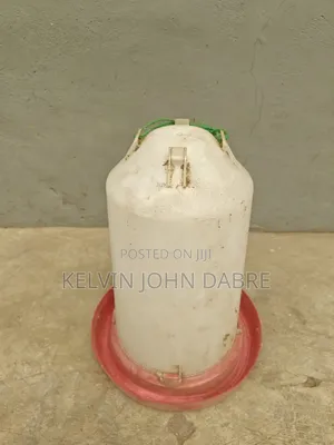 8ltrs Used Poultry Drinkers for Sale