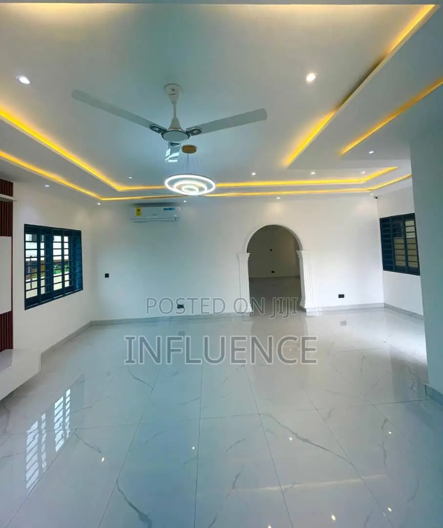4bdrm House in Botwe, East Legon for sale