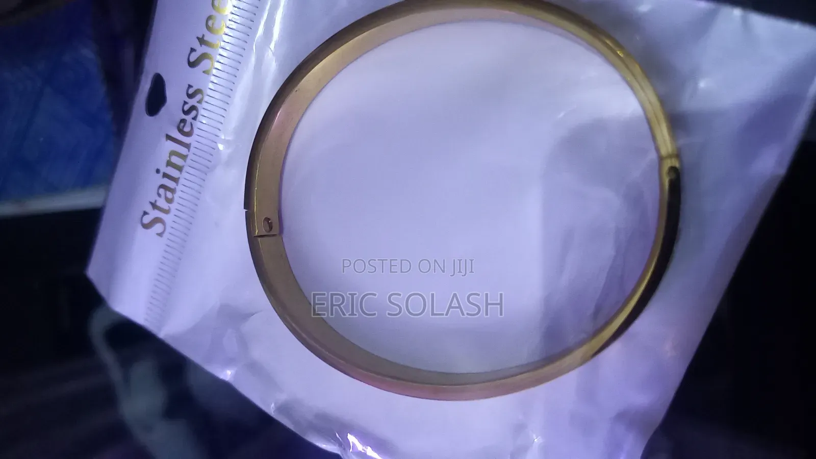 Men Bracelet Comes in Gold Plated, Fits in Every Outfit