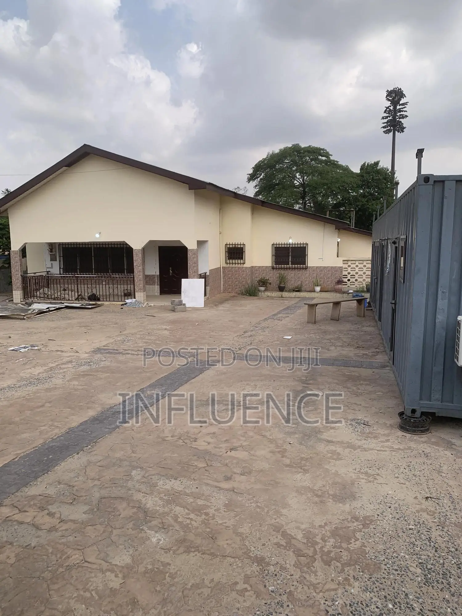 4bdrm House in Botwe, East Legon for sale