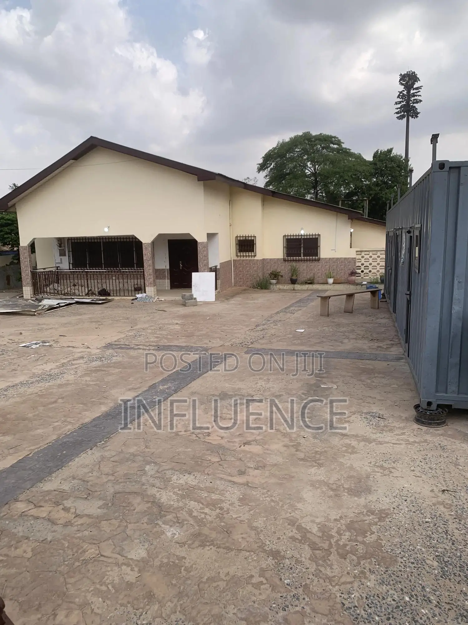 4bdrm House in Botwe, East Legon for sale