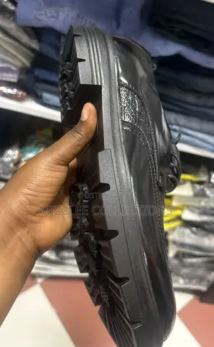 Quality Lace Shoe for Men 40-45