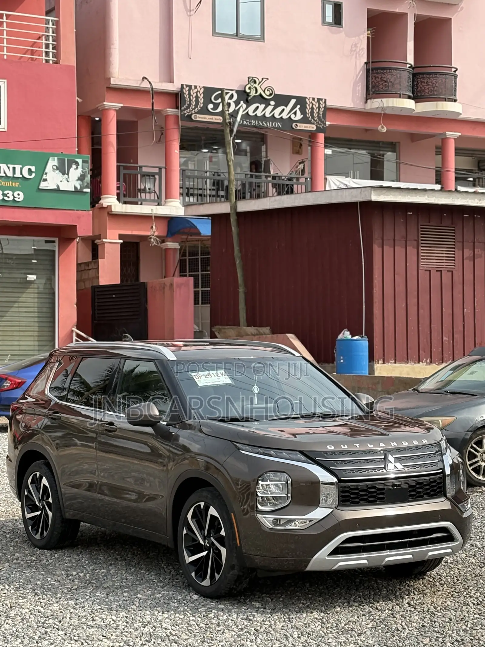 Mitsubishi Outlander SEL Launch Edition 2022 Brown