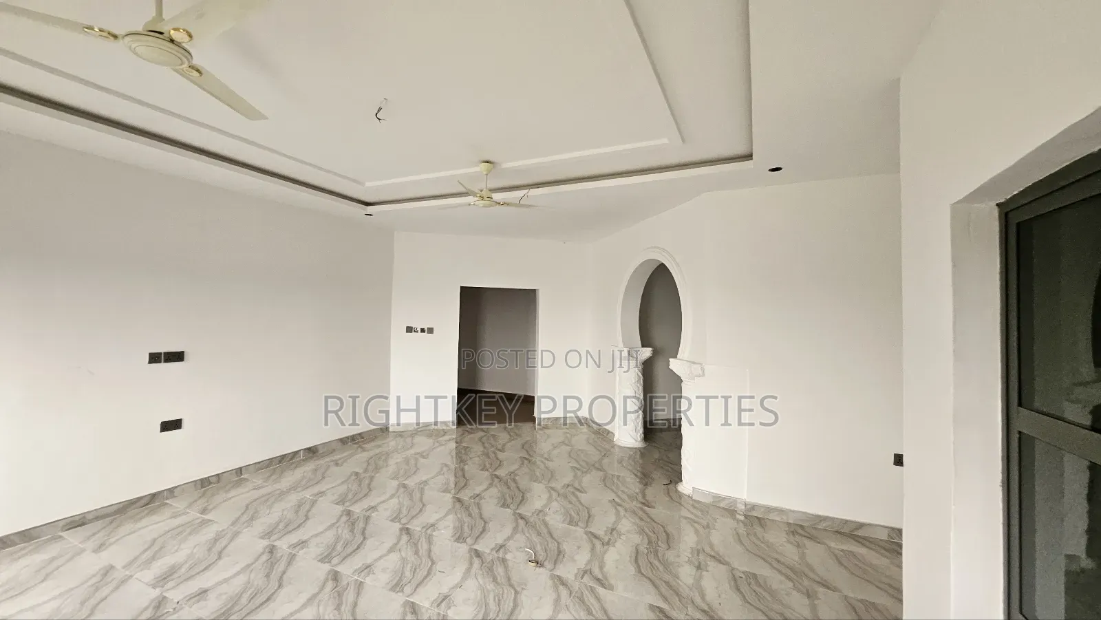 2bdrm Apartment in Asokore Mampong, Kumasi Metropolitan for rent