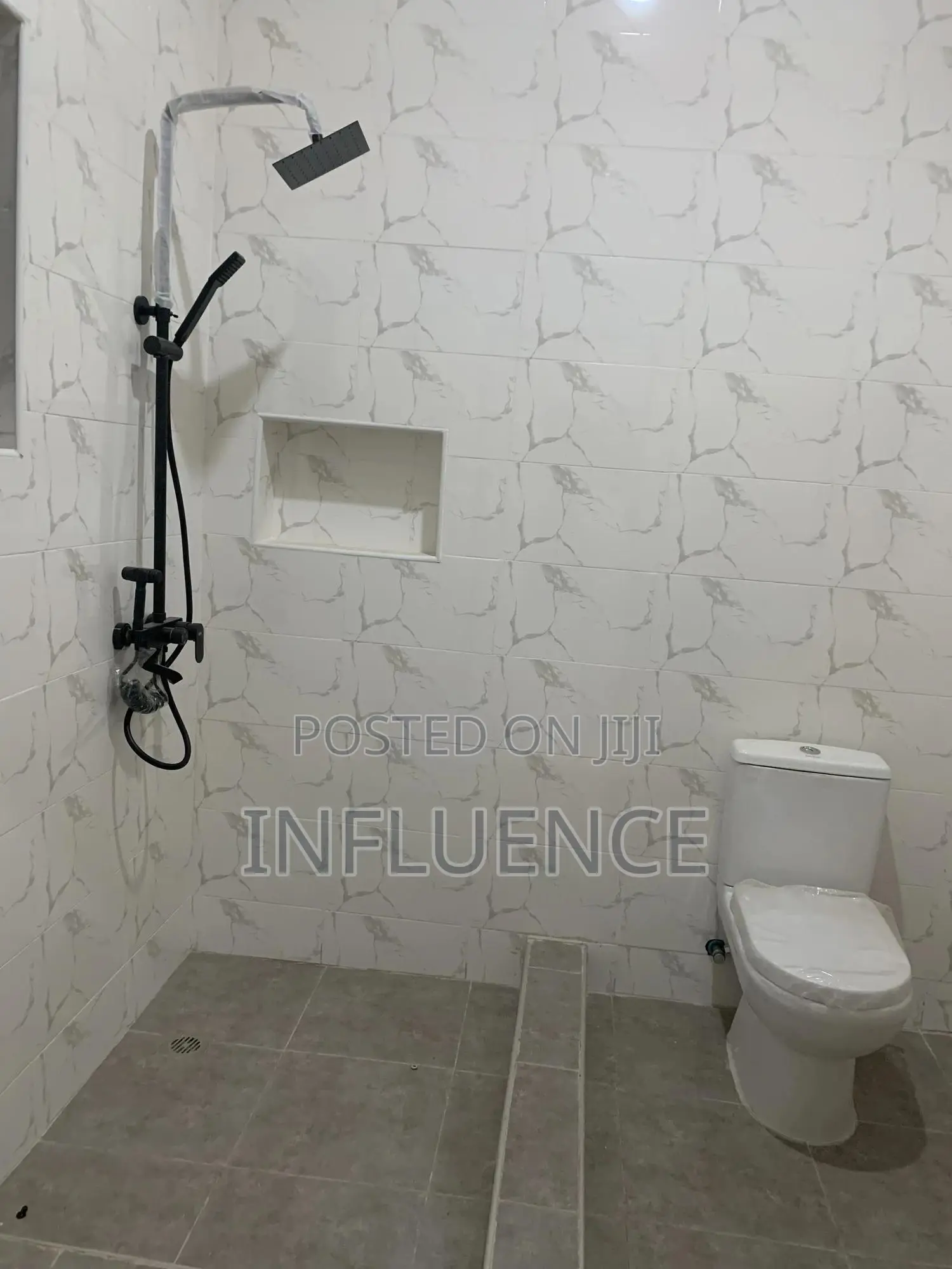 3bdrm House in American House, East Legon for sale