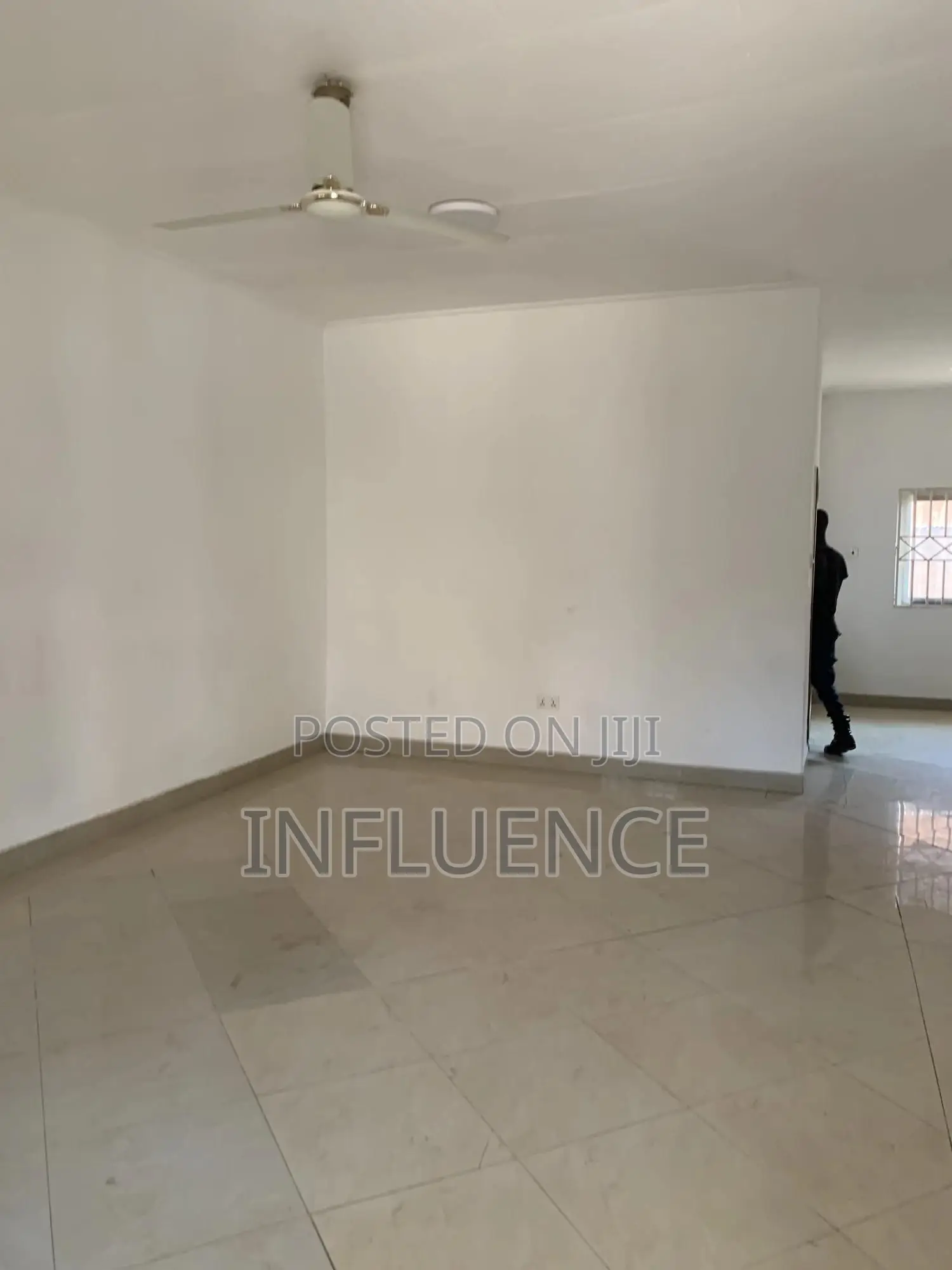 3bdrm House in American House Area, East Legon for sale
