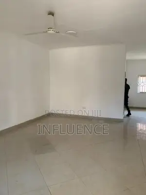 3bdrm House in American House Area, East Legon for sale