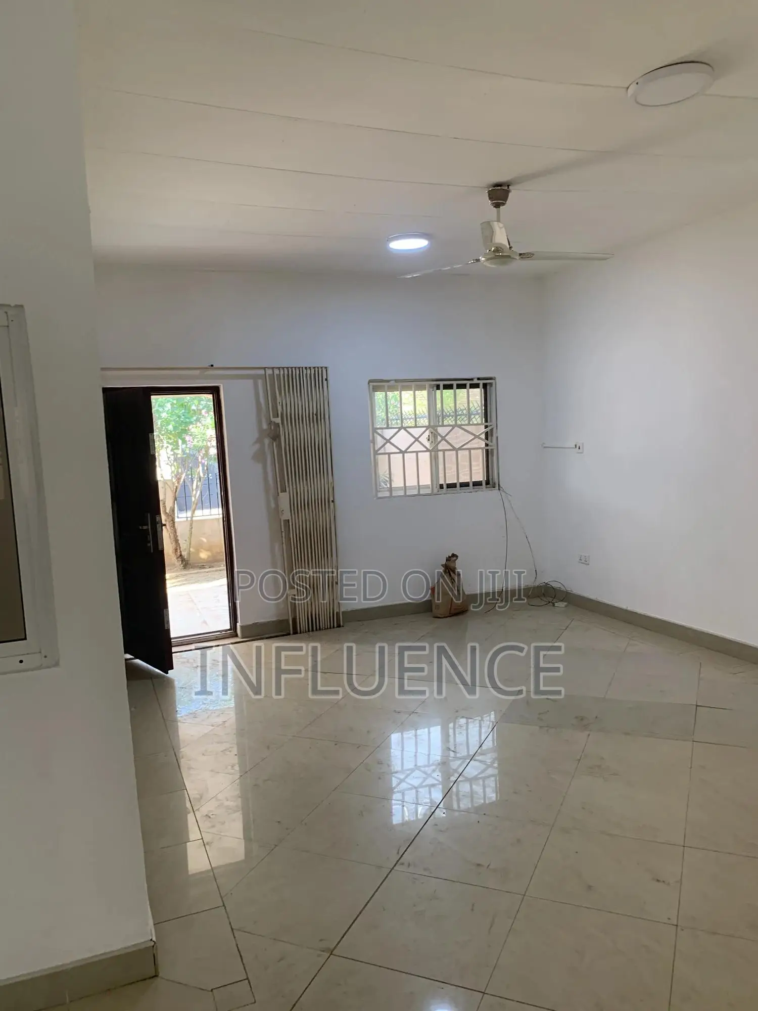 3bdrm House in American House Area, East Legon for sale