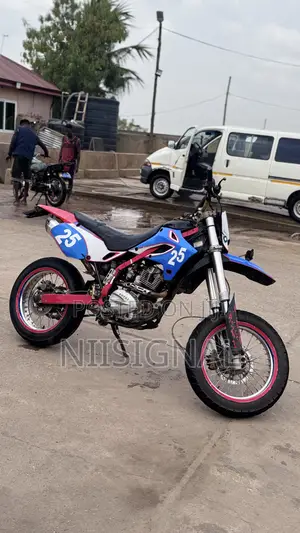 Kawasaki D-Tracker