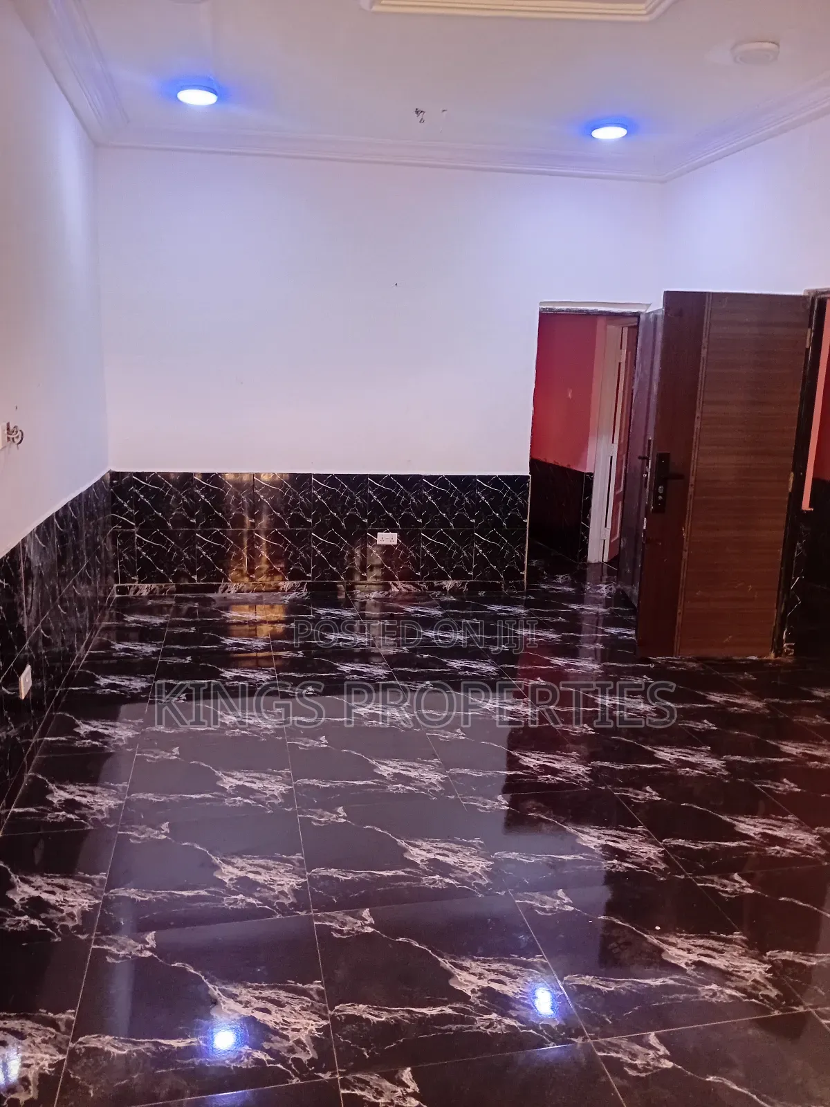 2bdrm Apartment in Kings Properties, SSNIT Flats for rent